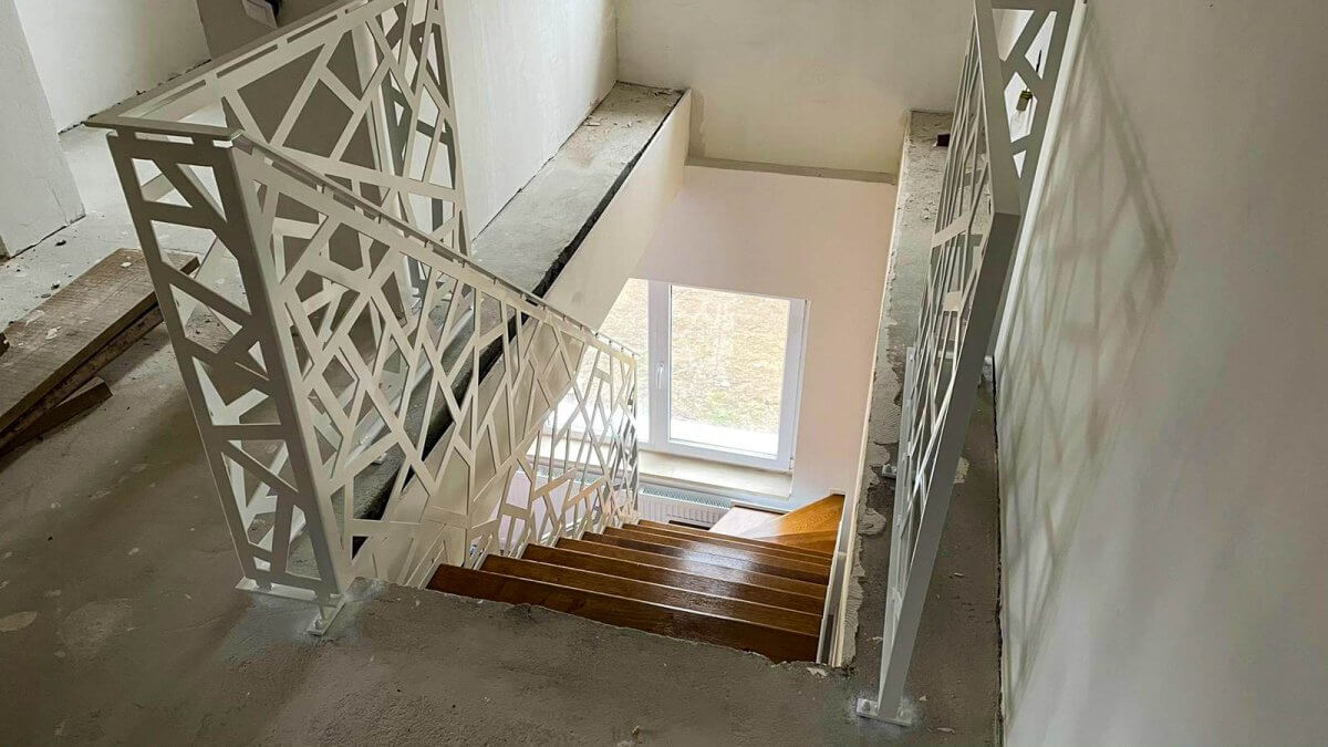 model sbalustrada metalica